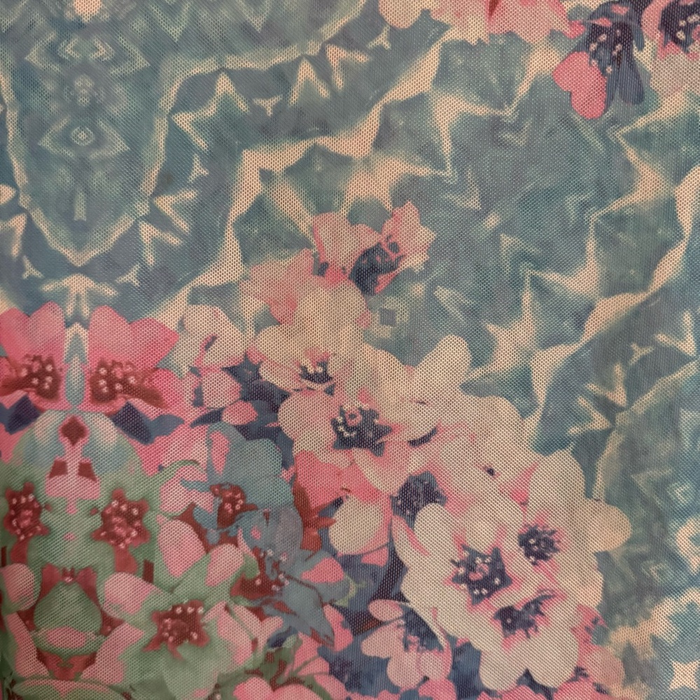Porridge Multicolored Floral Short Sleeve Mesh Top, S - Picture 4 of 8